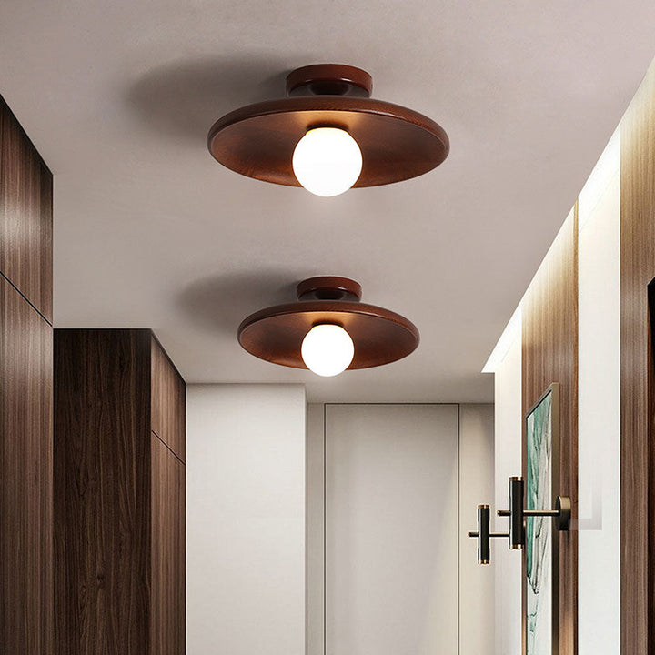 Nordic-style wooden ceiling light – round, minimalist &amp; modern