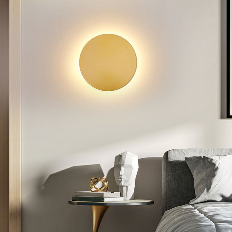 Round modern LED wall light for bedroom and living room