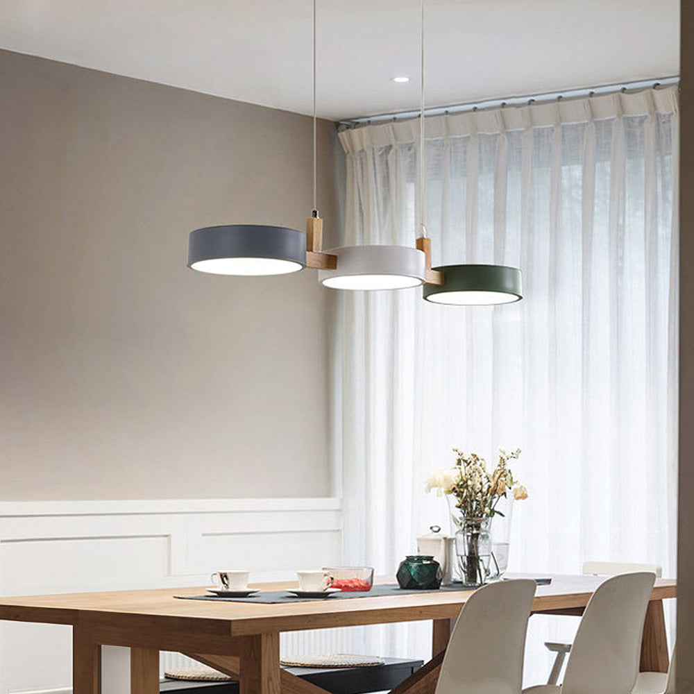 Modern metal ceiling light – flat, Nordic &amp; dimmable
