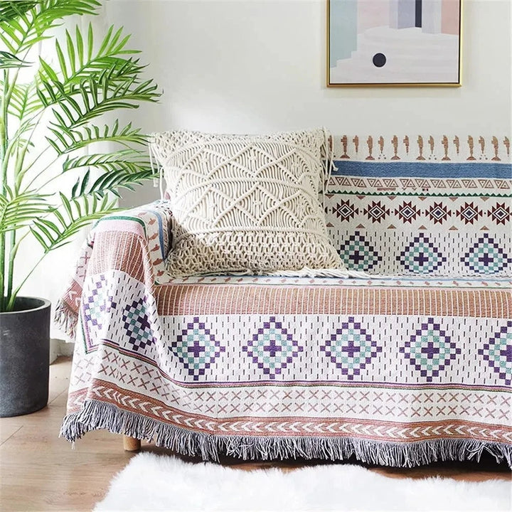 La Boheme blankets with colorful fringes 