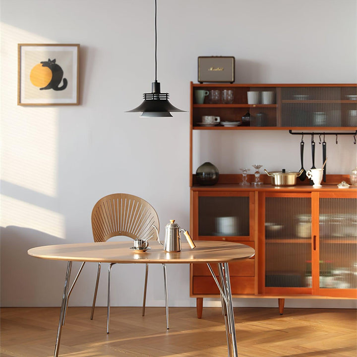 Moderne schwarze Pendelleuchte aus Aluminium