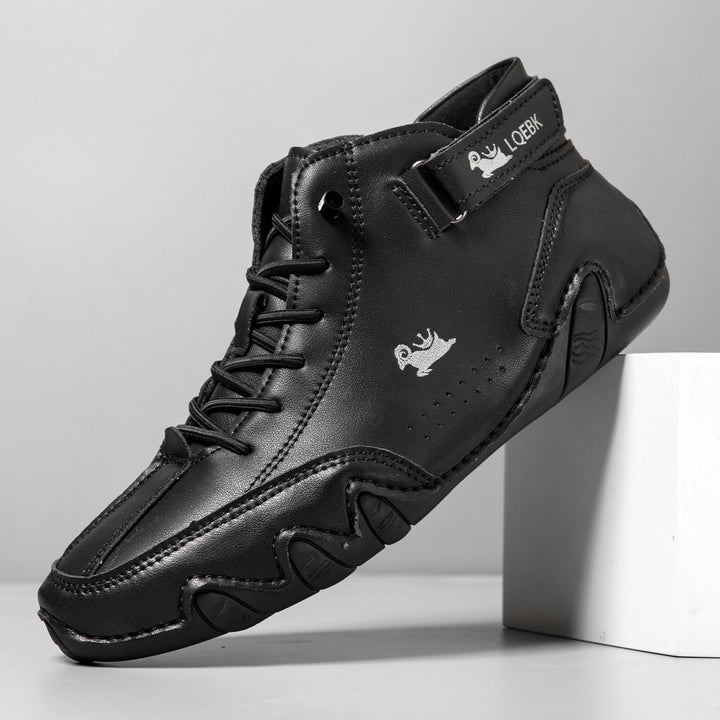 Unisex barefoot shoes made of leather with a flexible sole