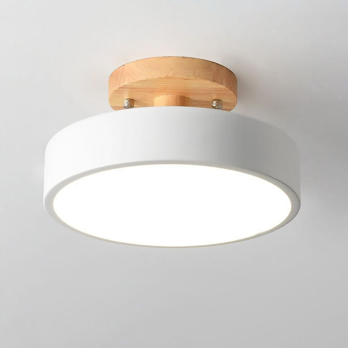 Dimmable modern LED ceiling light made of wood for living room &amp; bedroom
