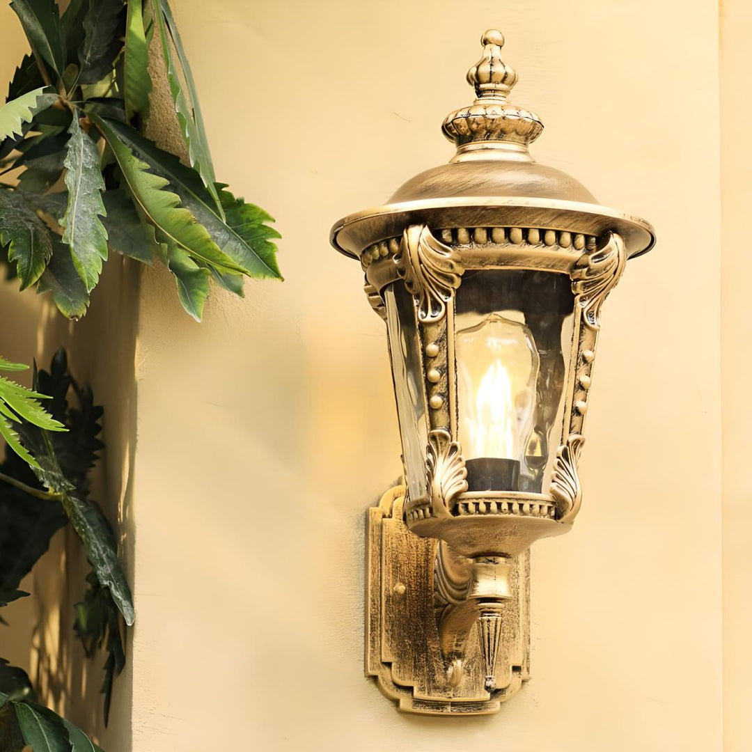 Vintage outdoor wall light with glass body – lantern style for garden and terrace