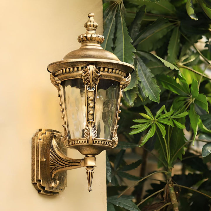 Vintage outdoor wall light with glass body – lantern style for garden and terrace
