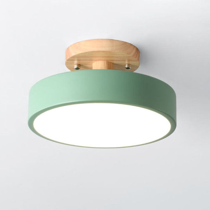 Dimmable modern LED ceiling light made of wood for living room &amp; bedroom