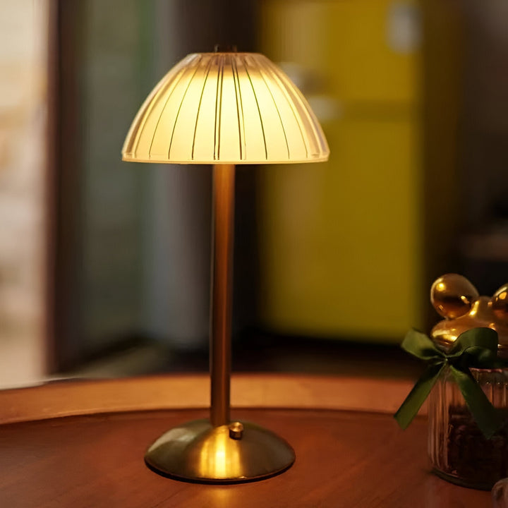 Kabellose Tischlampe im Vintage-Design
