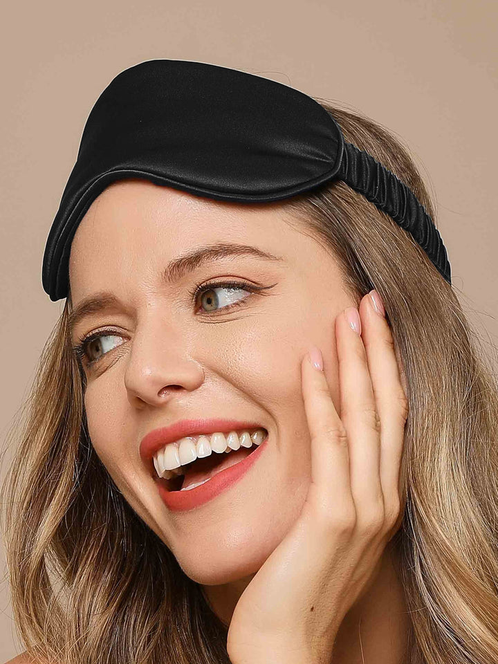 Simple sleep mask for women – eye mask with piping and elastic band