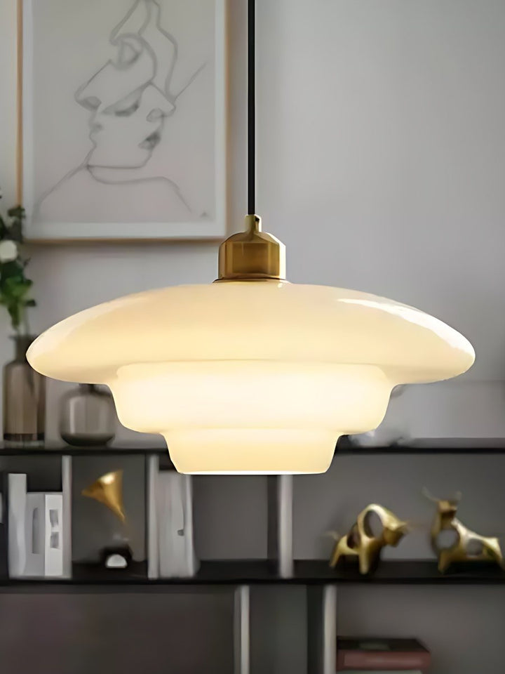 Moderne Milchglas Pendelleuchte – Elegante Hängeleuchte im Mid-Century Design