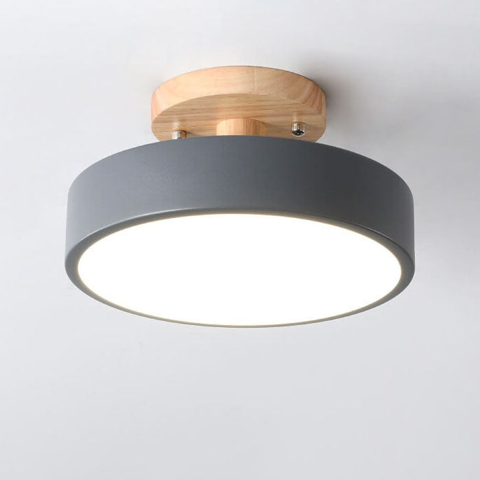 Dimmable modern LED ceiling light made of wood for living room &amp; bedroom