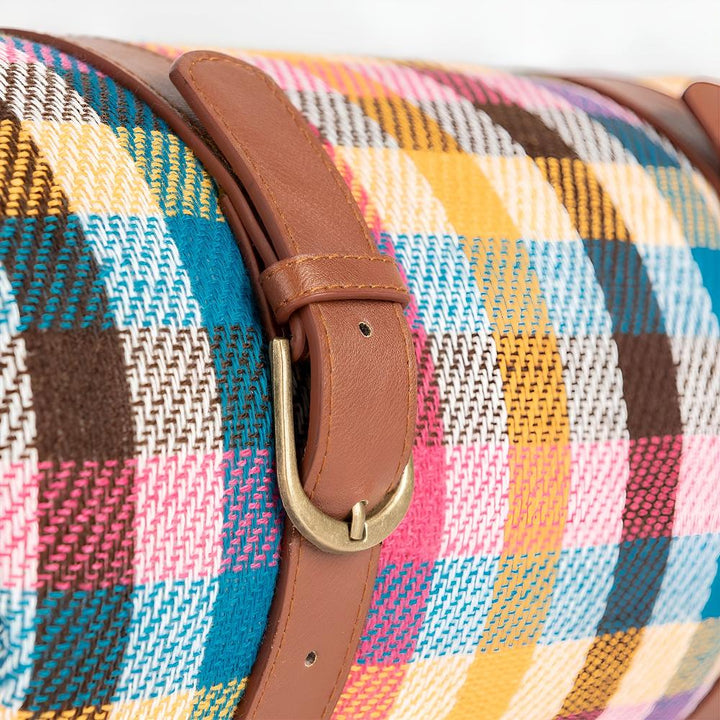 Waterproof foldable picnic blanket for outdoor use