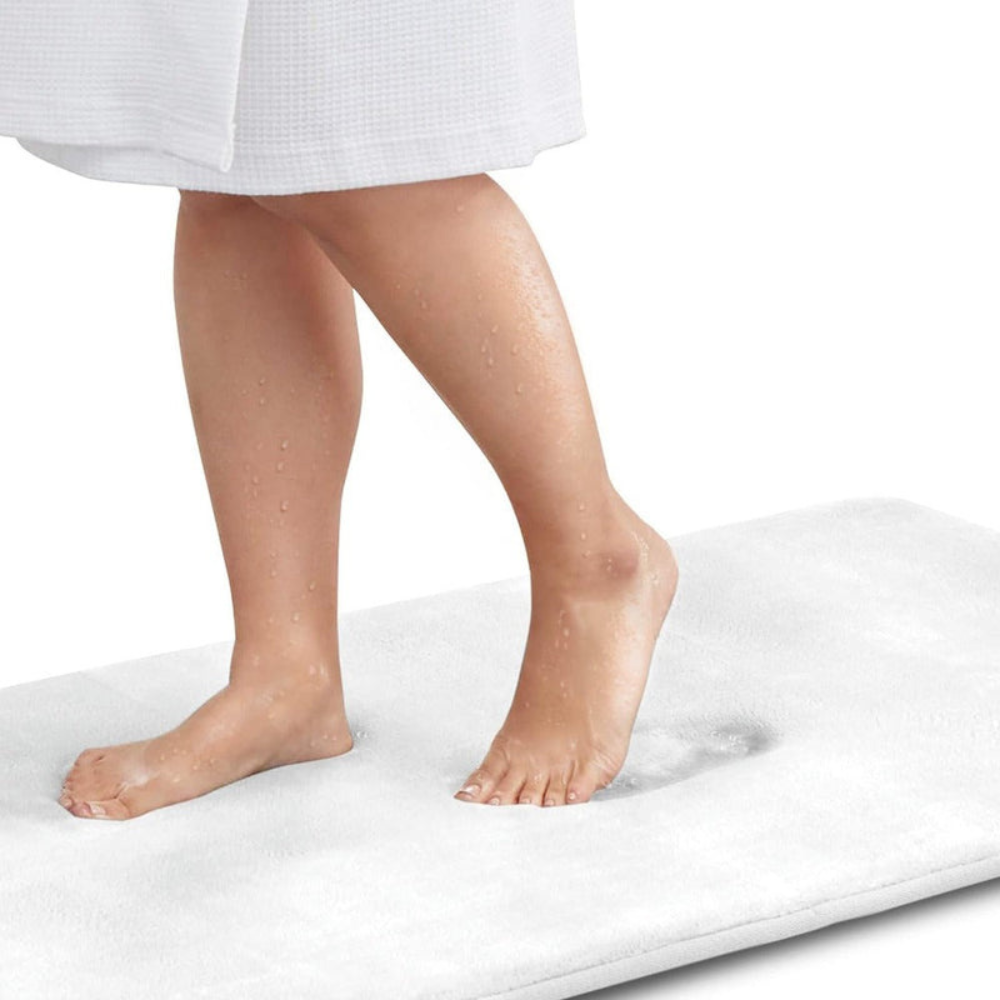 Non-slip bath mat with memory foam for modern comfort