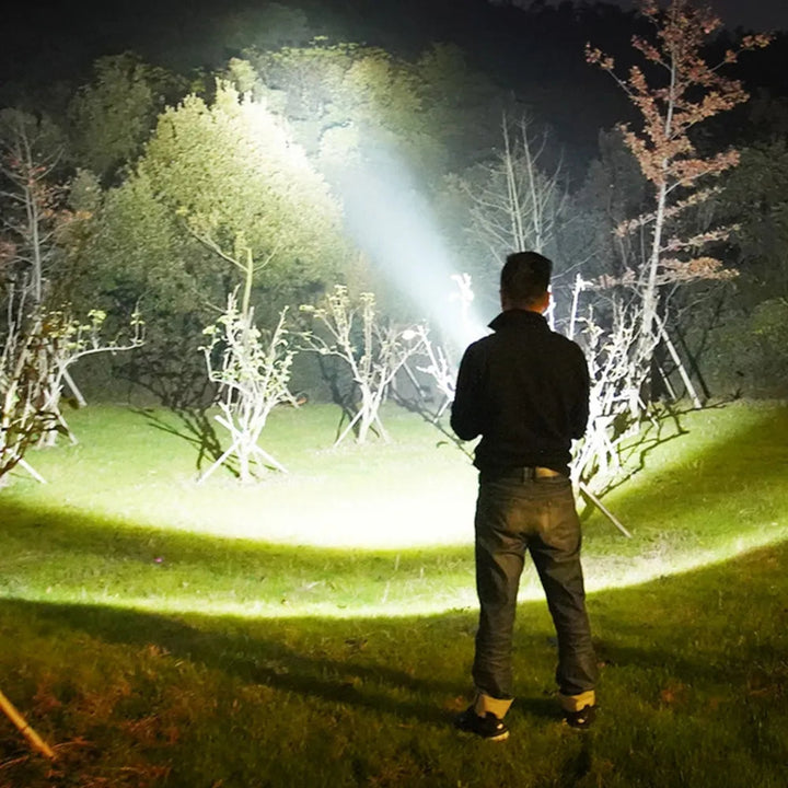 Waterproof LED flashlight with double-sided light – For outdoor use &amp; emergencies