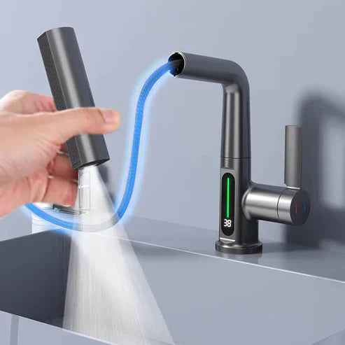 Flexible kitchen faucet with display – 360° rotatable &amp; 5 spray patterns