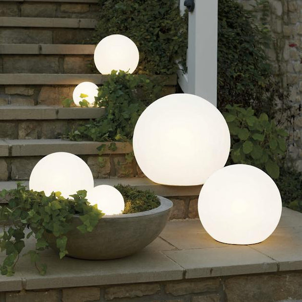 Spherical outdoor light with color change and remote control