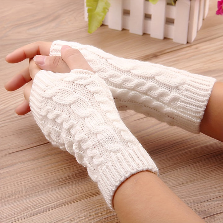 Monochrome knitted half-finger gloves made of acrylic with touchscreen functionality