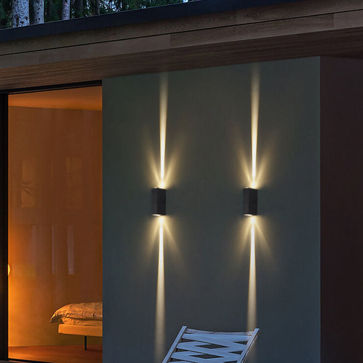 Rectangular LED outdoor wall light – waterproof, dimmable &amp; modern