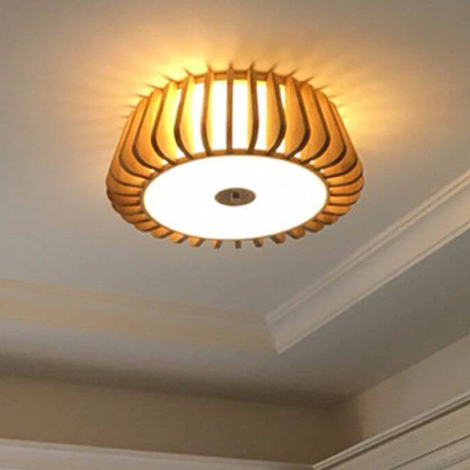 Round ceiling light in wood look, Nordic style 