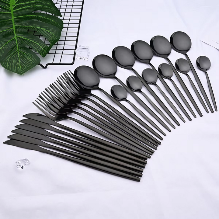 24-piece cutlery set made of black stainless steel – modern and durable