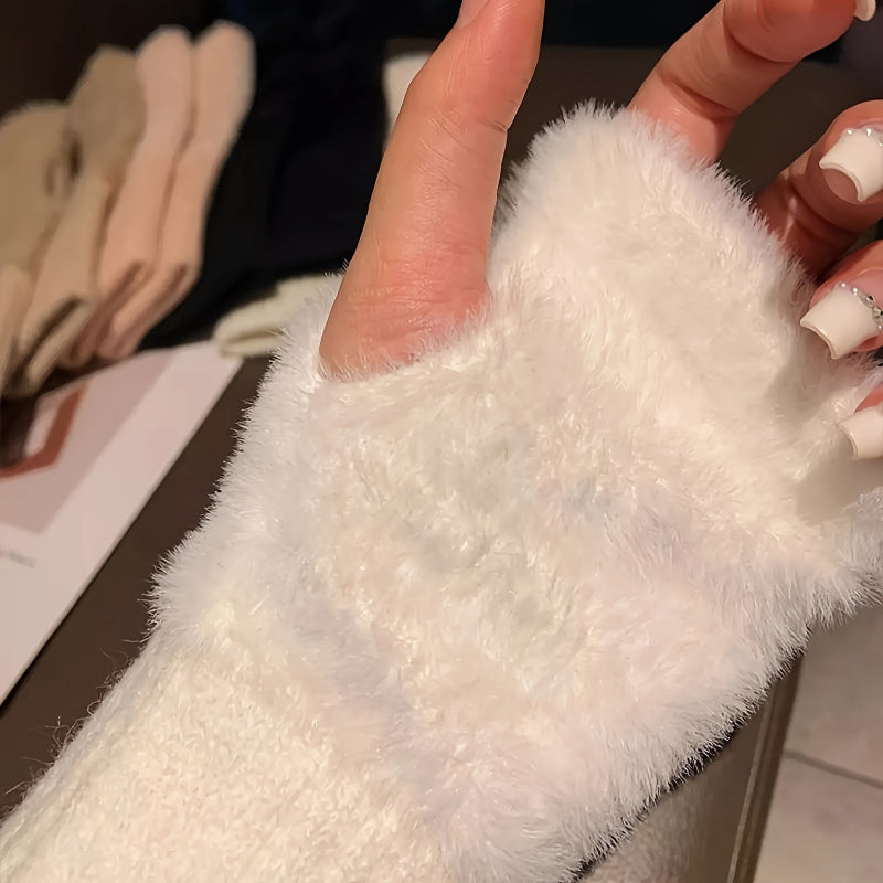 Fingerless winter gloves for women