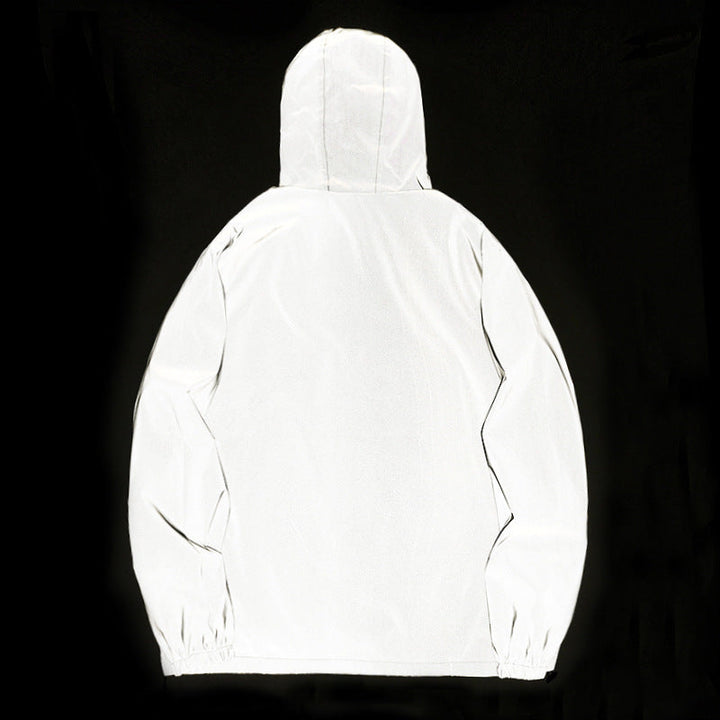 Unisex reflective jacket with a modern design 