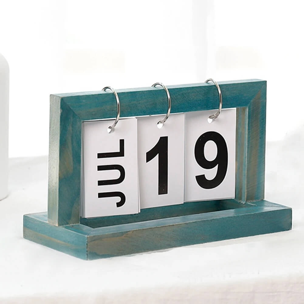 Wendekalender aus Holzdesign