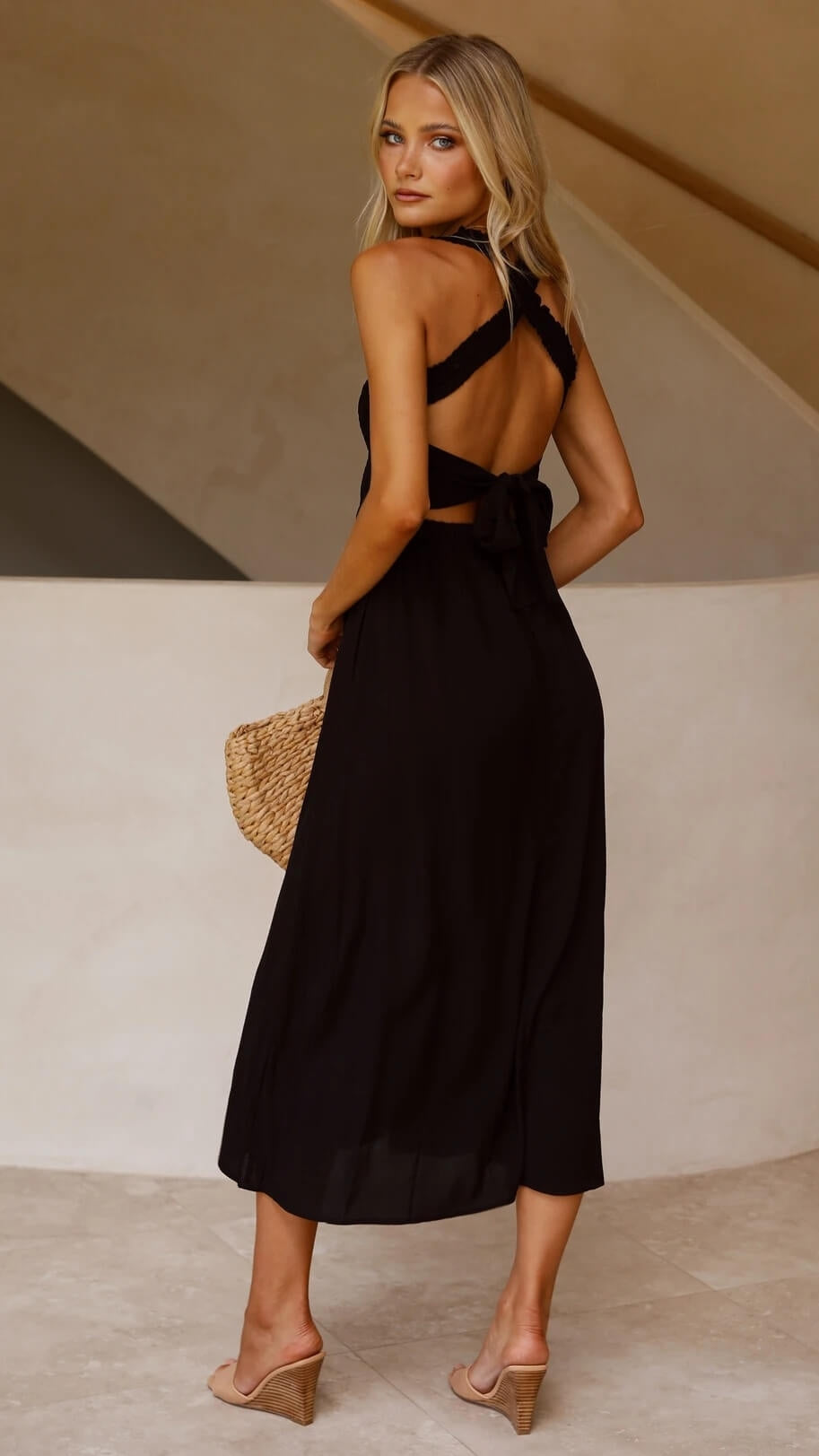 Elegant Maxi Dress for Stylish Summer Evenings