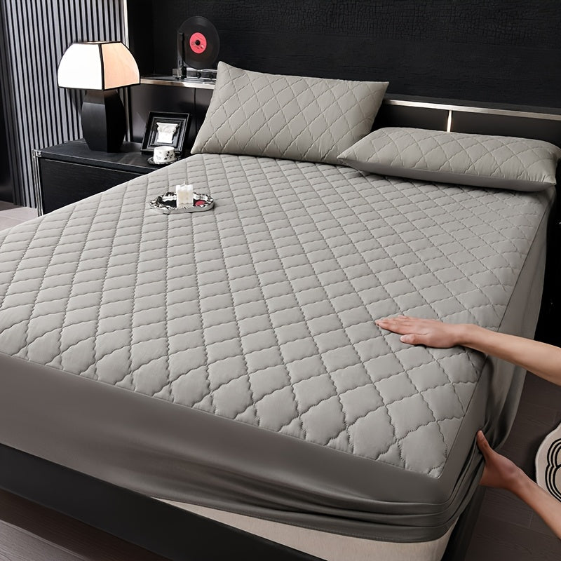 Fitted sheet with geometric pattern