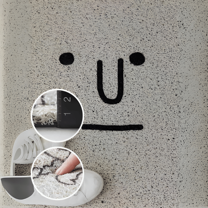 Cute smiley face doormat – non-slip &amp; water-absorbing for the entrance area