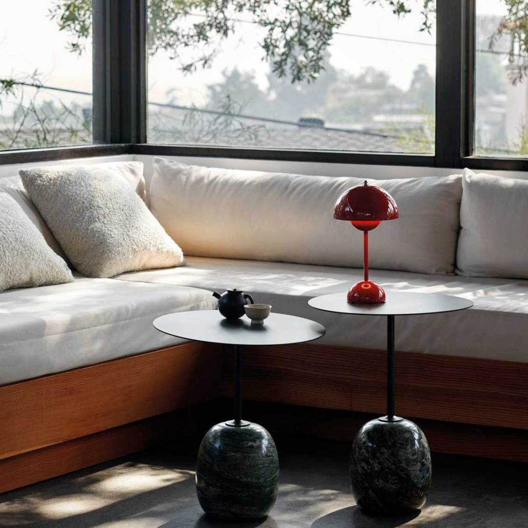 Wireless LED table lamp – Stylish lighting for a cozy home