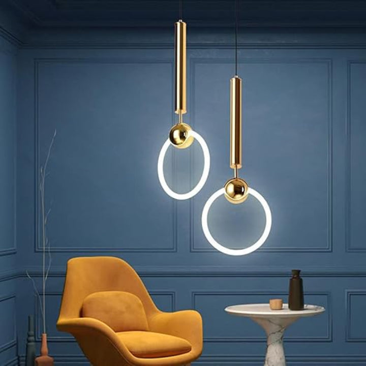 Moderne Pendelleuchte – Skandinavisches Design in Gold