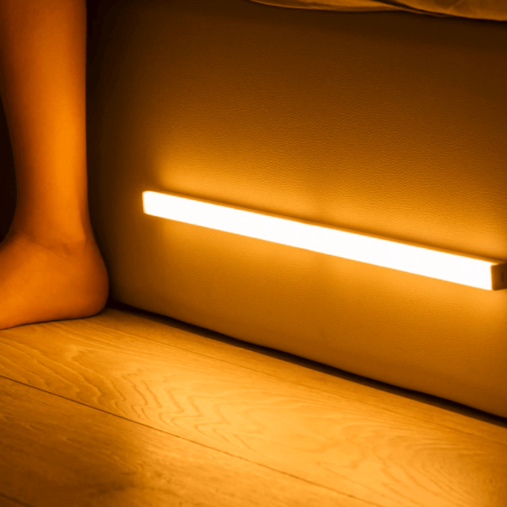 Rechargeable motion sensor LED lamp – Energy efficient &amp; USB powered