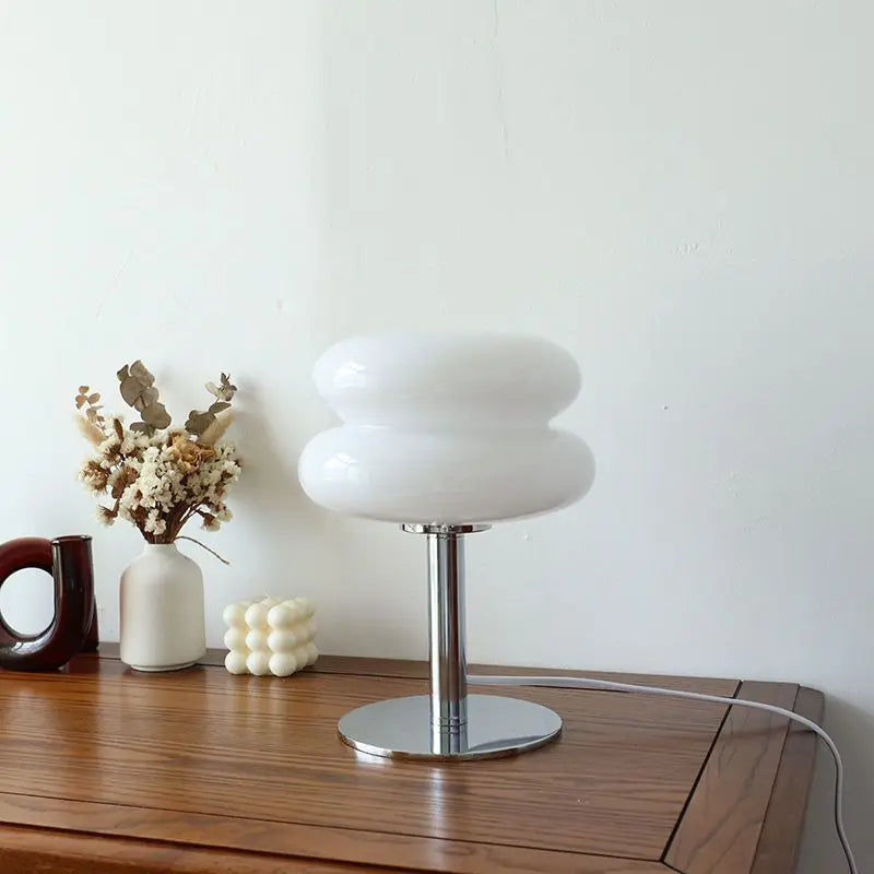 Bauhaus table lamp in Italian design – Dimmable &amp; Stylish