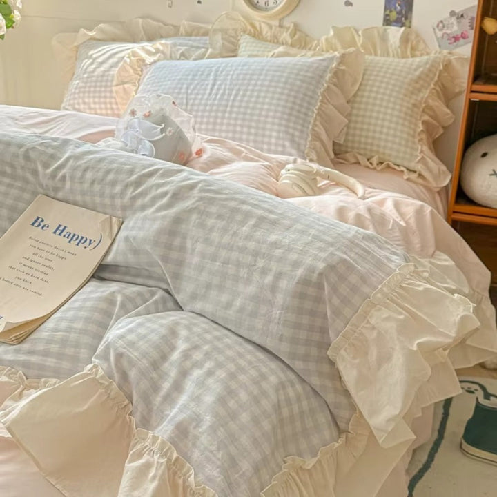 Checkered bedding set – gingham pattern with ruffled edges 