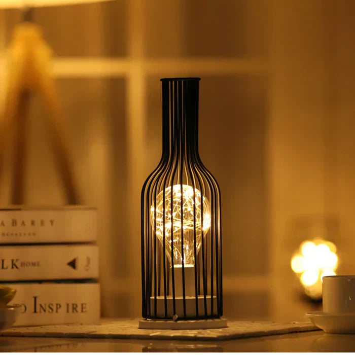 LED-Tischlampe aus Metall als dekorative Beleuchtung für Wohnzimmer oder Schlafzimmer