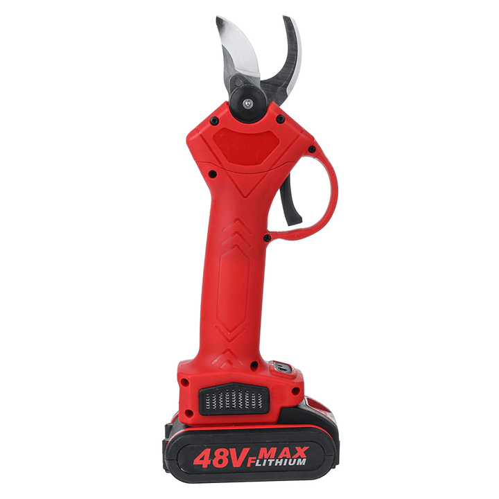 Cordless ergonomic garden shears with a powerful cutting mechanism for precise work