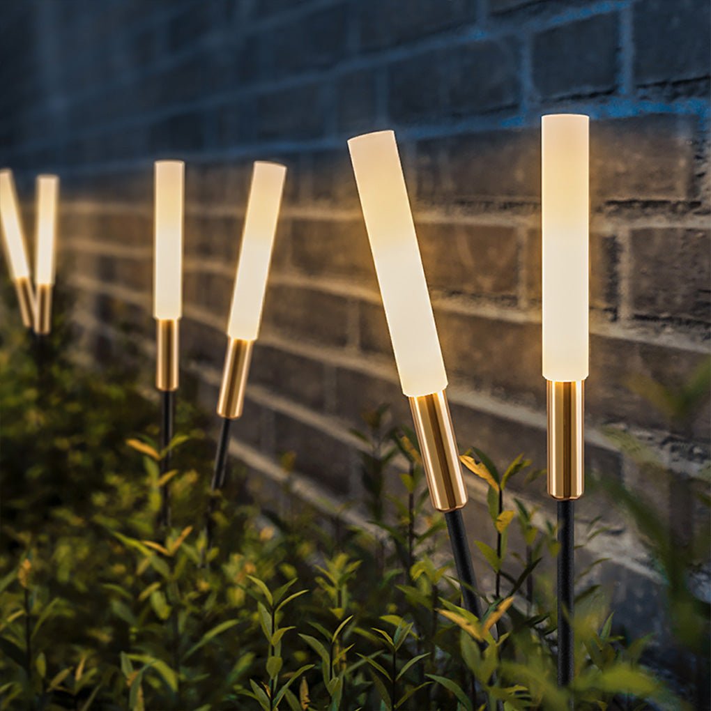 Solarbetriebene Gartenlampe in natürlicher Schilfrohr-Optik für den Außenbereich
