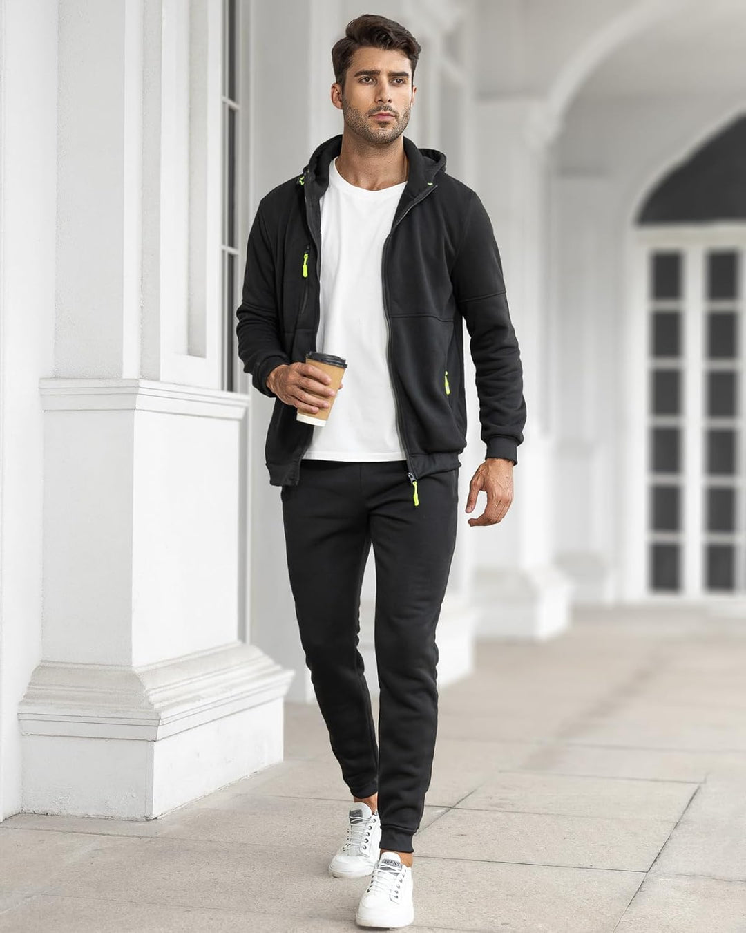Men's tracksuit with hooded jacket and jogging pants
