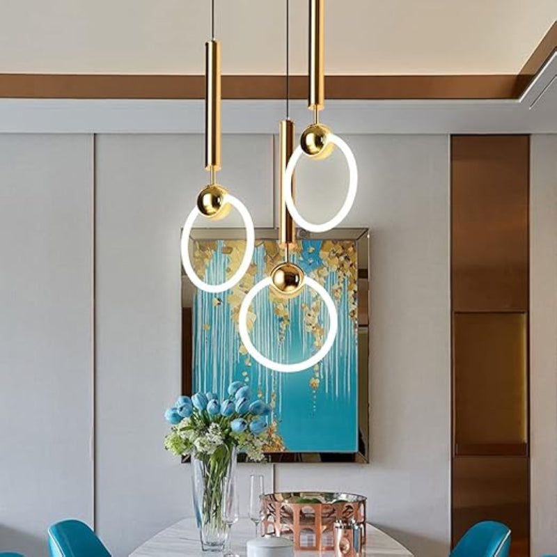 Moderne Pendelleuchte – Skandinavisches Design in Gold