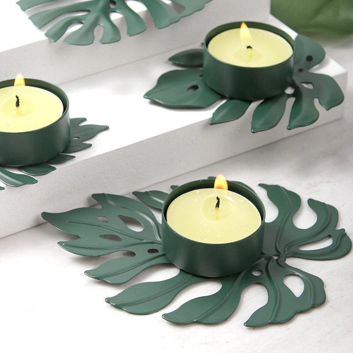 Keramik-Kerzenhalter in Form eines Monstera-Blatts