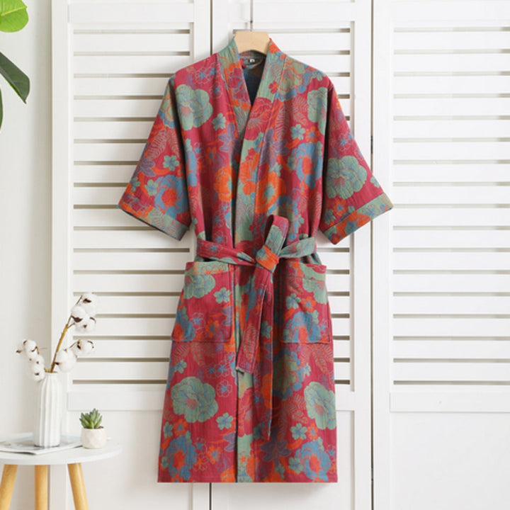 Soft printed bathrobe with retro pattern