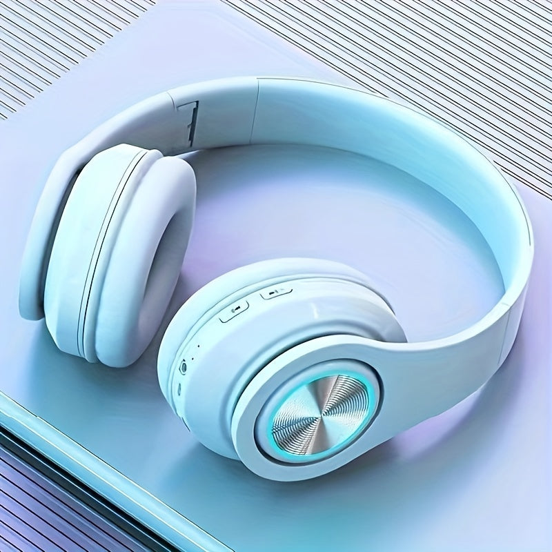 Headband headphones with microphone, card slot and wireless Bluetooth mode
