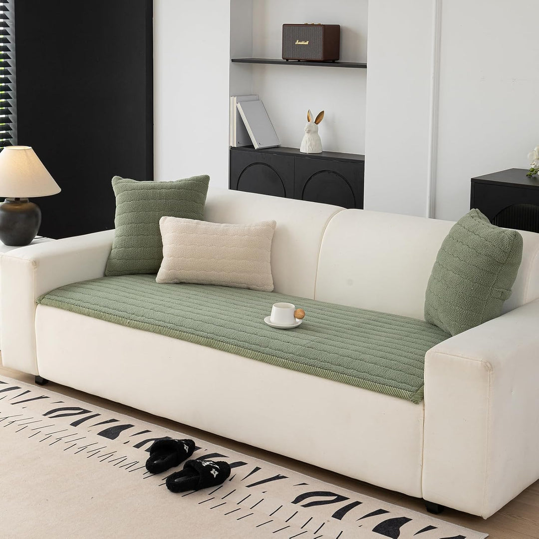 Sofa cover with non-slip seat