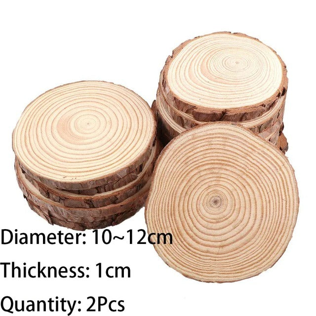 Set aus natürlichen Untersetzern aus Holzscheiben