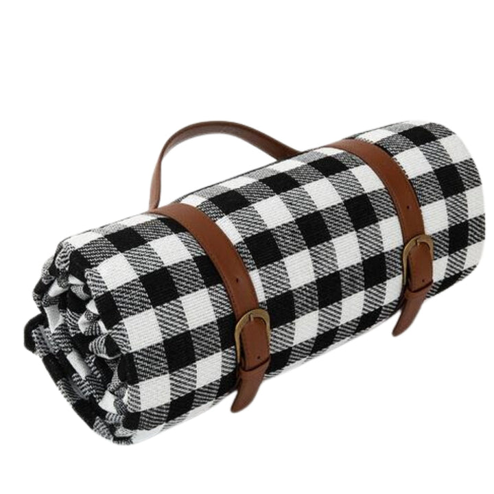 Waterproof foldable picnic blanket for outdoor use