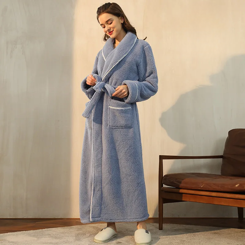 Unisex flannel bathrobe with belt 