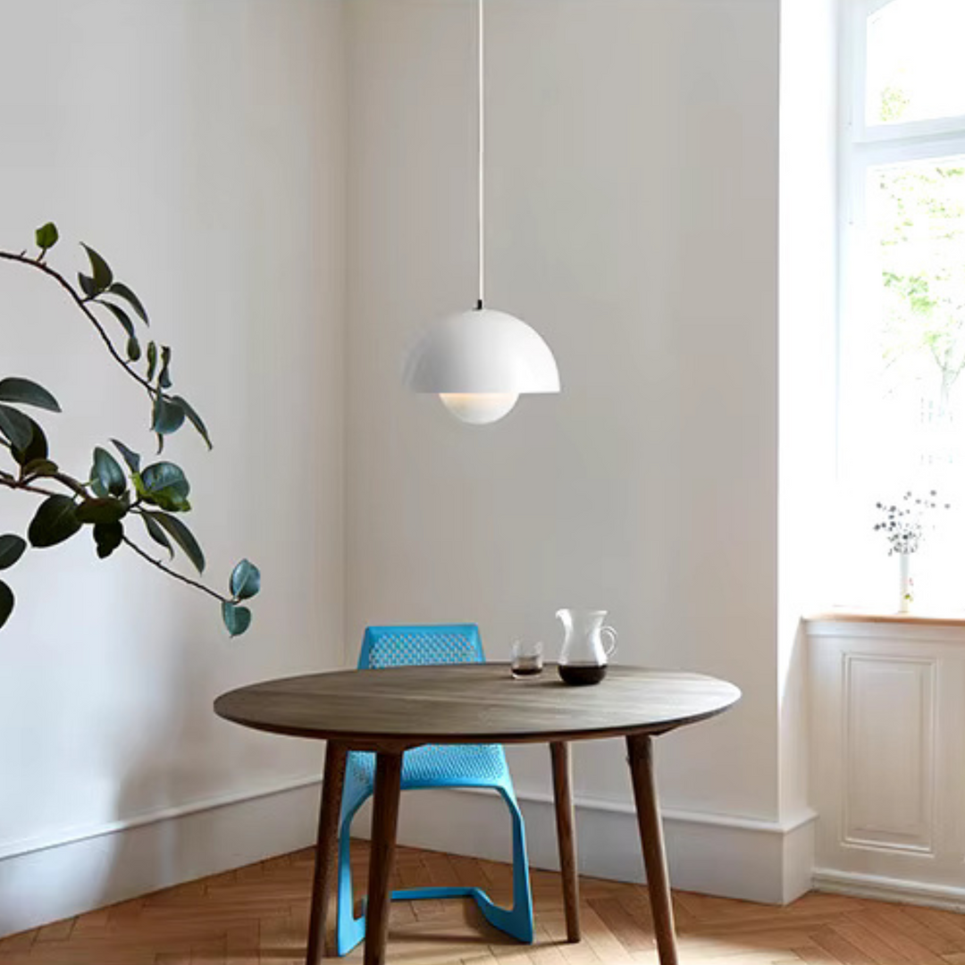 Pendelleuchte mit dimmbarer Lichtkuppel