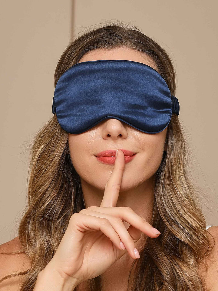 Simple sleep mask for women – eye mask with piping and elastic band