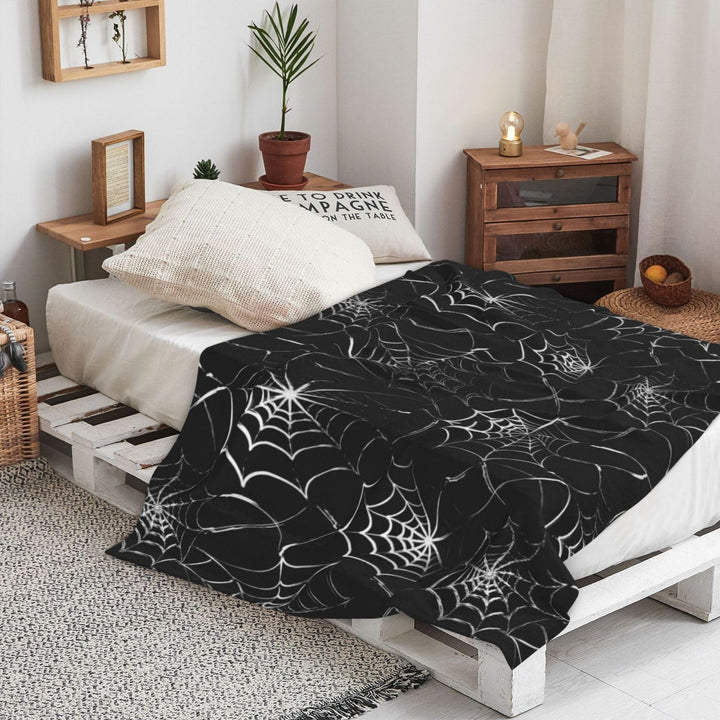 Spinnennetz-Wohndecke als dekoratives Wohnaccessoire im Gothic-Stil