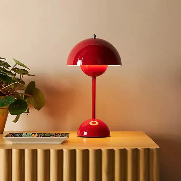 Wireless LED table lamp – Stylish lighting for a cozy home